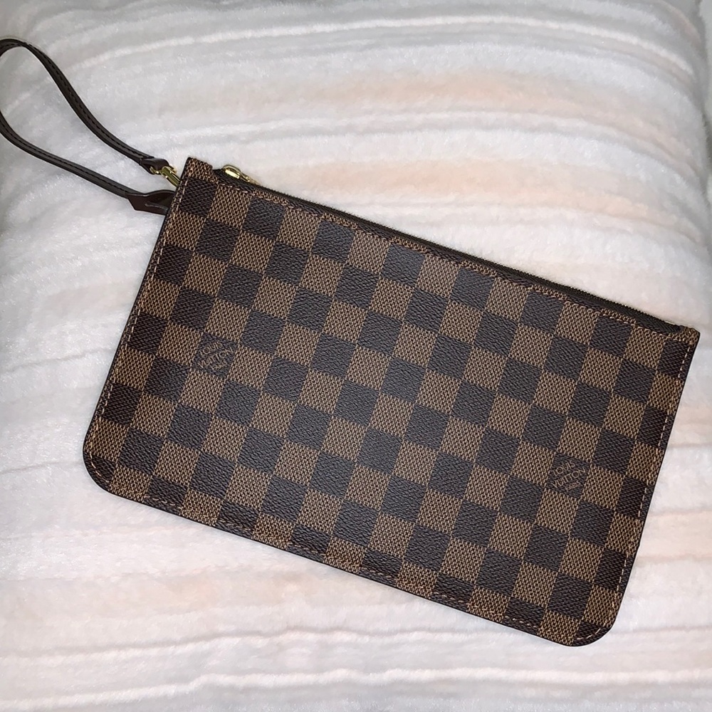 Louis Vuitton Zipped Pouch Damier Ebene